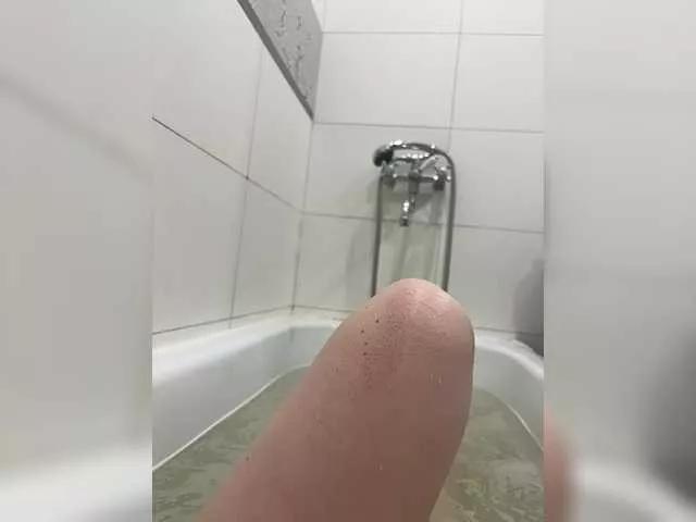 LittlePie from BongaCams