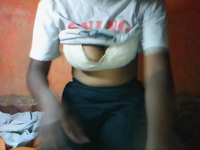 LITTLEQUEEN3 from BongaCams is Freechat