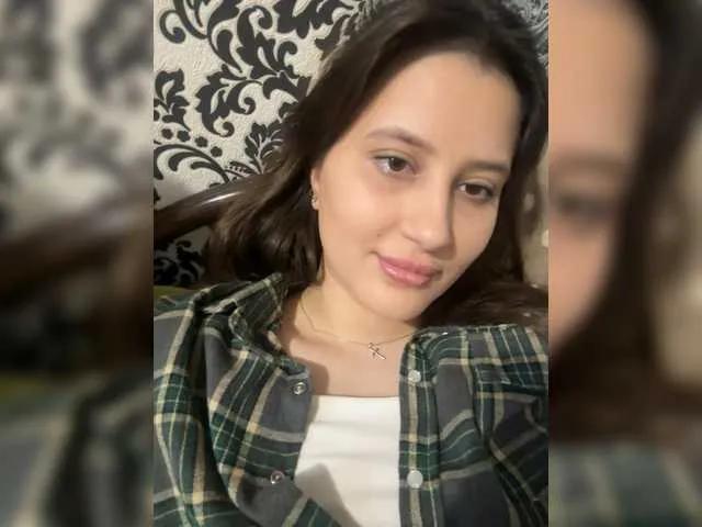 Llevie from BongaCams