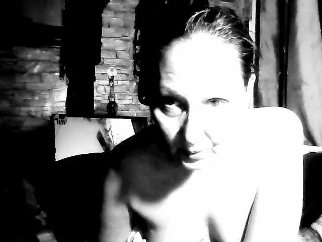 LOLA1ST from BongaCams