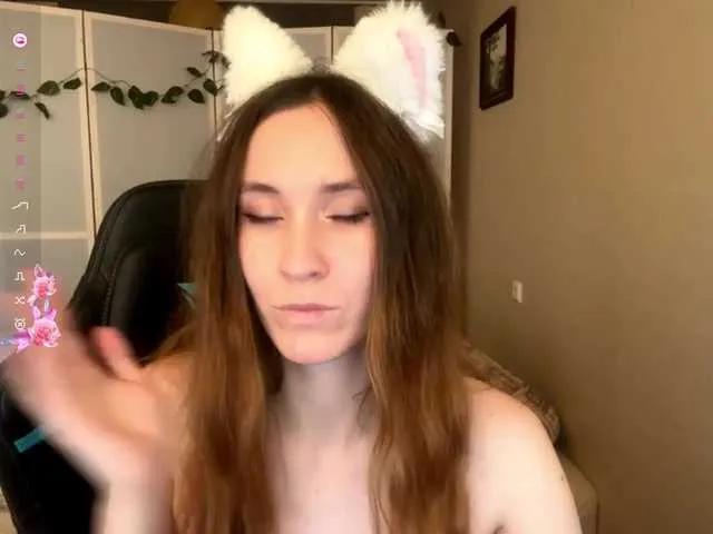 Lolacuttiehottie from BongaCams