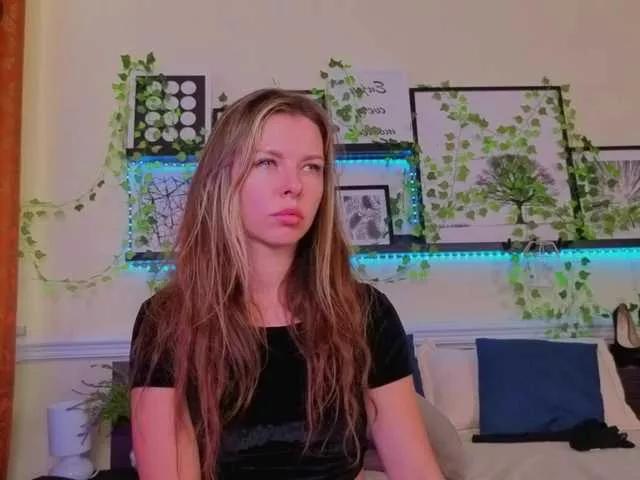 LunaRishi from BongaCams is Freechat