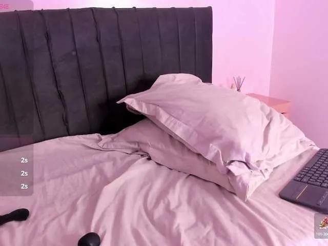 LunaZotto from BongaCams is Freechat