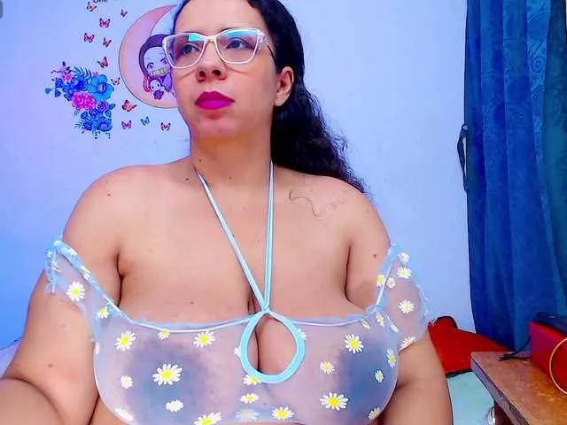 lyalatin4 from BongaCams