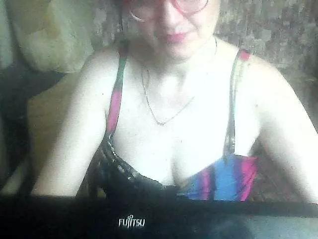 LynnYana from BongaCams