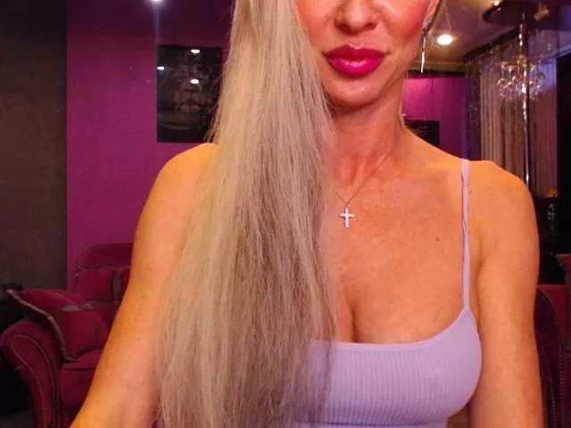 Maaarrrgggooo from BongaCams