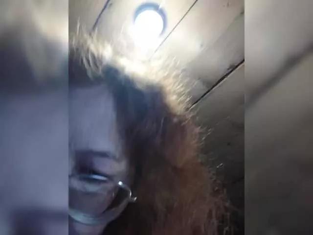 Madam-oss from BongaCams