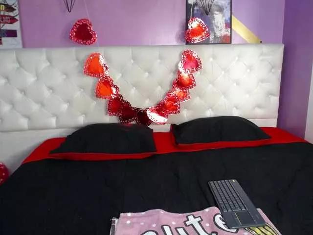 MadameDamn from BongaCams