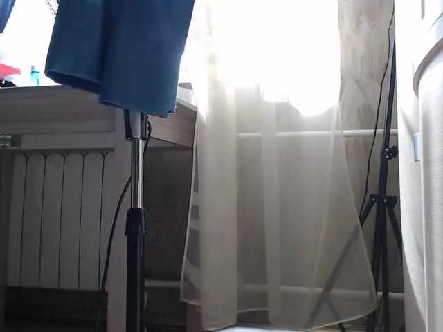 madamss12 from BongaCams