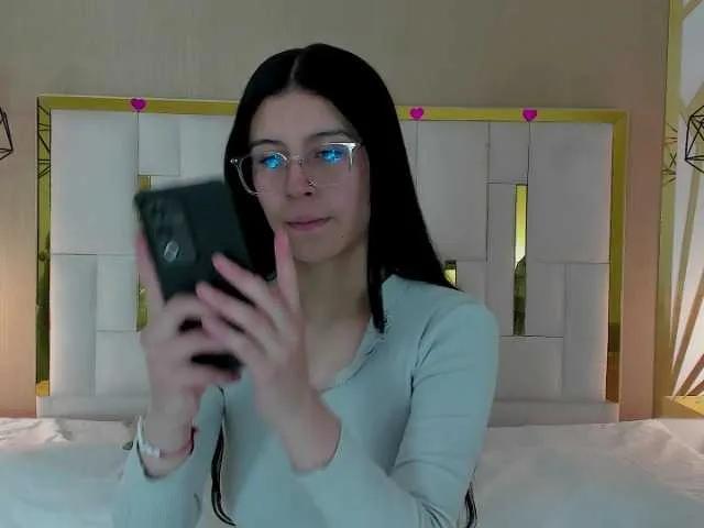 Maddy-jacksonw from BongaCams