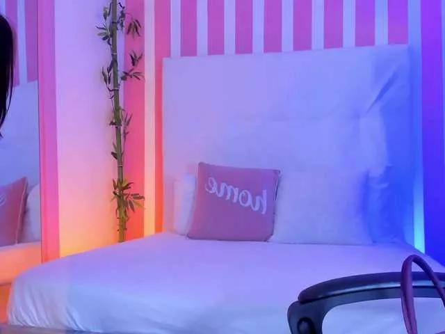 Maddy-Norton from BongaCams