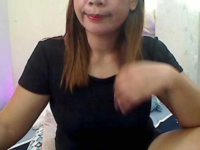 Mamajhaxx01 from BongaCams