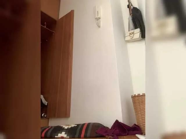 Marakuya16 from BongaCams