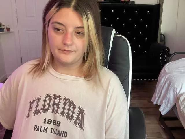 maramaze from BongaCams