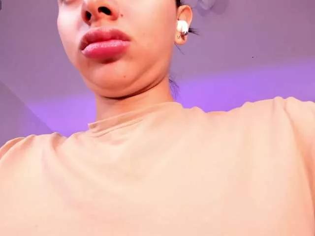 MaraRicci from BongaCams
