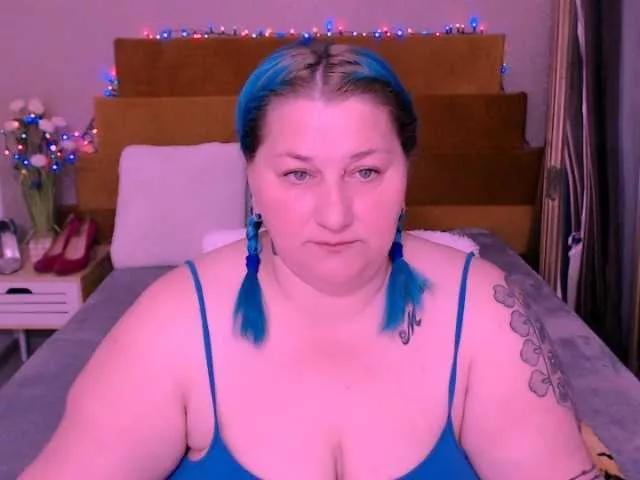 Marryaxx from BongaCams
