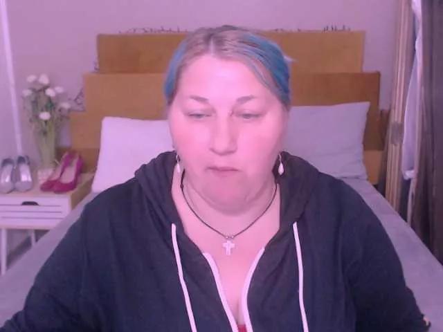 Marryaxx from BongaCams