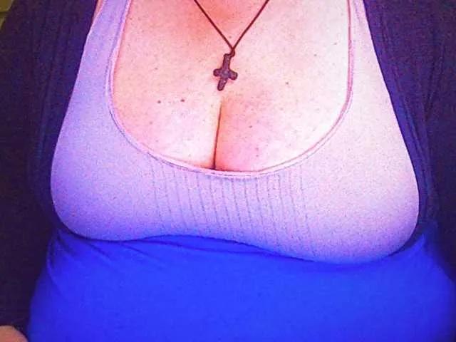 mayalove4u from BongaCams