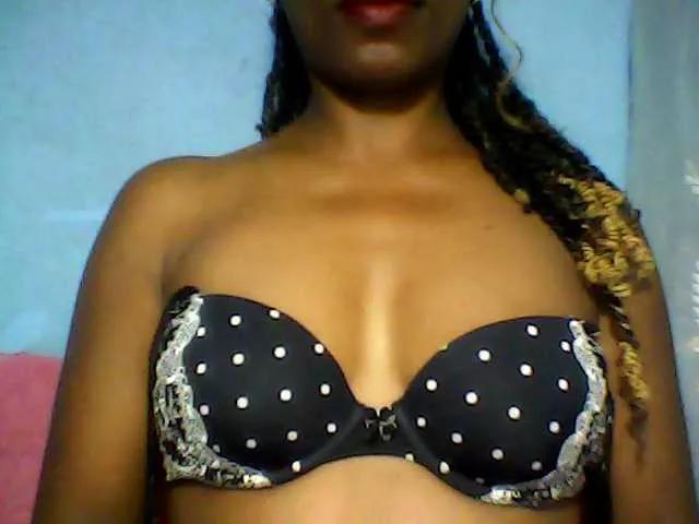 MayaQueen from BongaCams