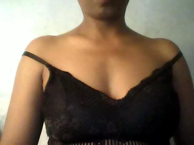 MayaQueen from BongaCams