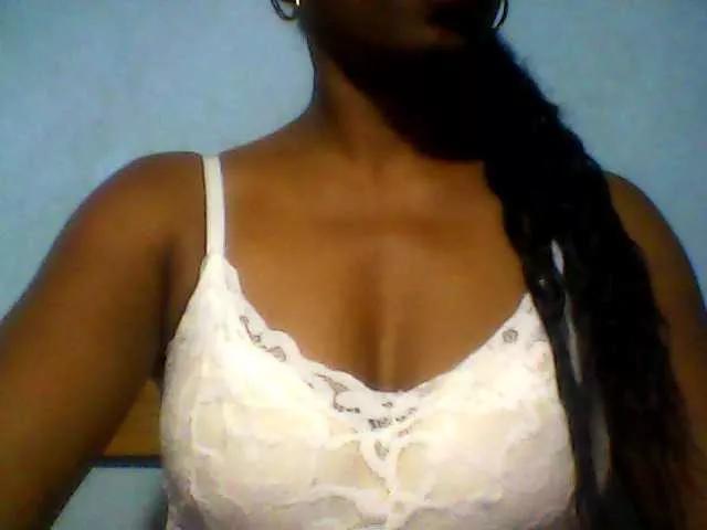 MayaQueen from BongaCams