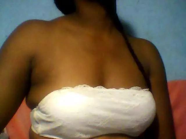 MayaQueen from BongaCams
