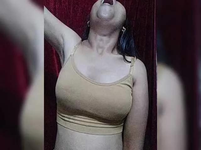 Melinatsu18 from BongaCams is Freechat