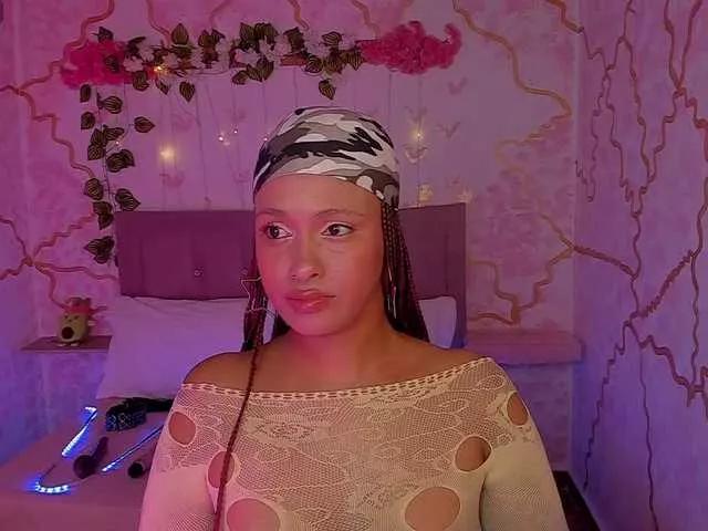 MelodyDhh from BongaCams is Freechat