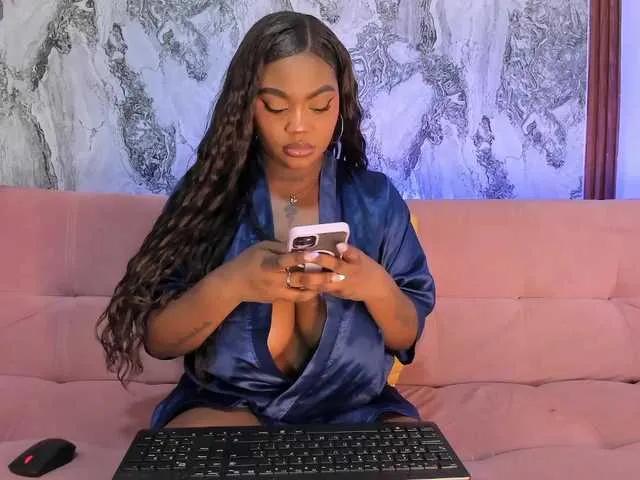 MiiaaCollinss from BongaCams is Freechat