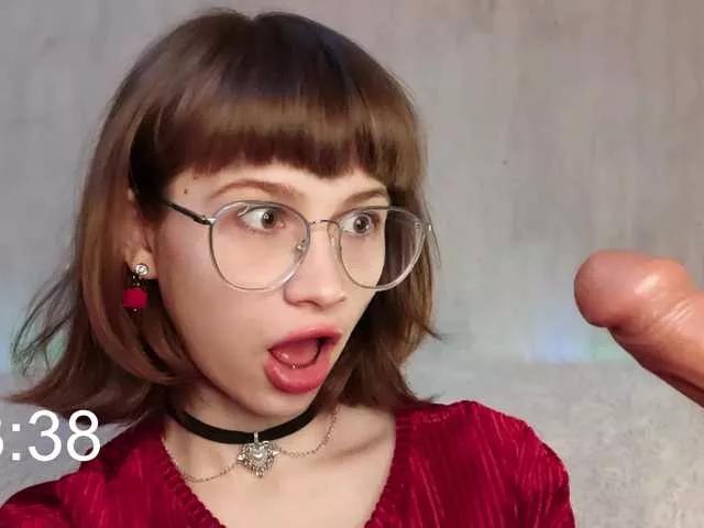 MiKiKuu from BongaCams