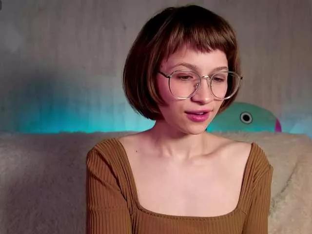 MiKiKuu from BongaCams