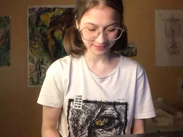 MiKiKuu from BongaCams