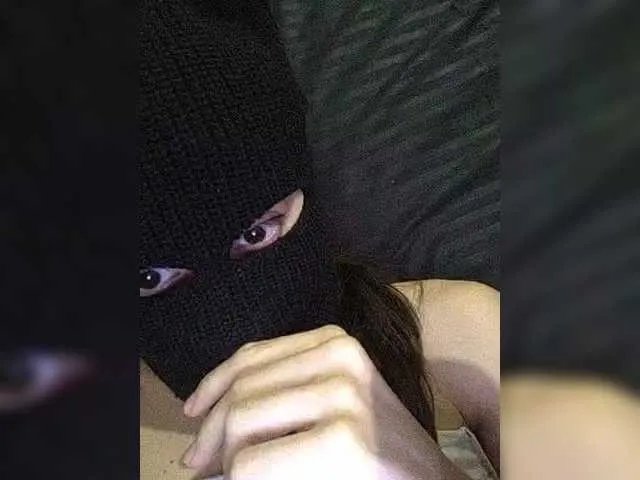 Mikki-blek on BongaCams 