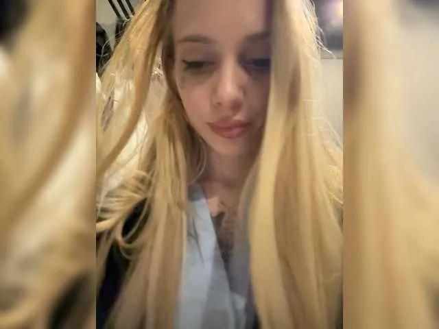 Mini-Tiny from BongaCams