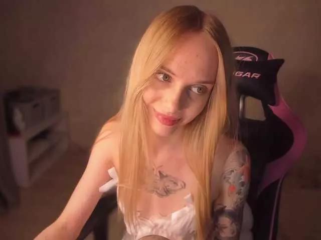 Mini-Tiny from BongaCams