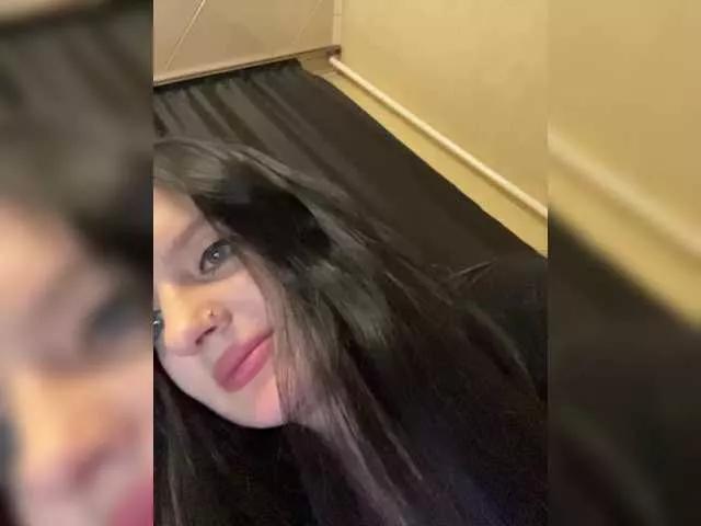 Mirridaa from BongaCams