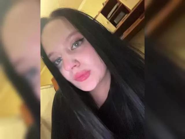 Mirridaa from BongaCams