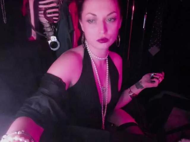 miss-asmodeus from BongaCams
