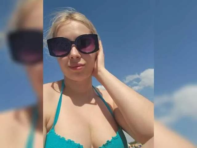Miss-Mikki from BongaCams