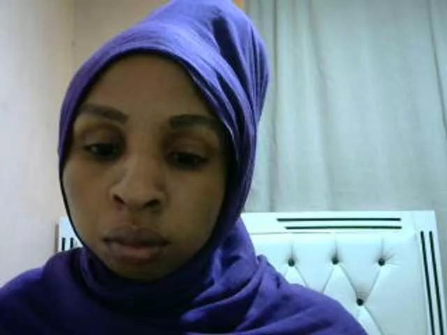 misskatrinah002 from BongaCams