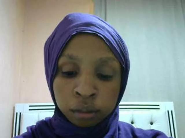 misskatrinah002 from BongaCams