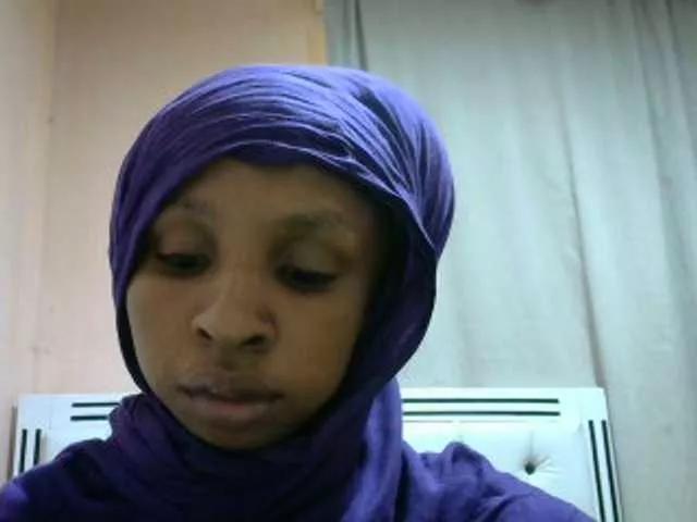 misskatrinah002 from BongaCams