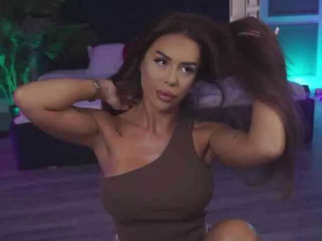 MissKiarra from BongaCams