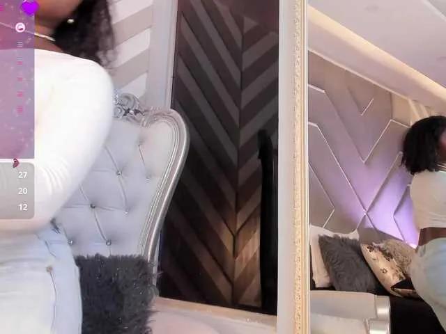 MissMahalaa from BongaCams