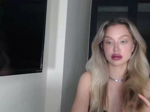 Checkout girls naked models with similar nickname. Cute sexy Free Models.