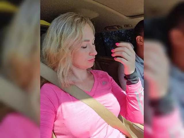 MOLLY-7 from BongaCams