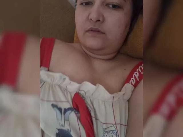 Molly-Janette from BongaCams