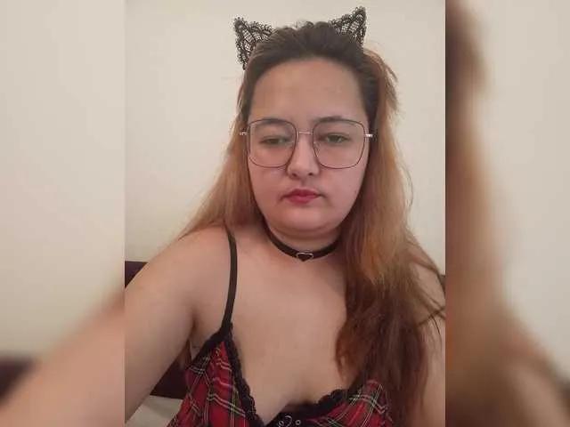 Molly-Janette from BongaCams