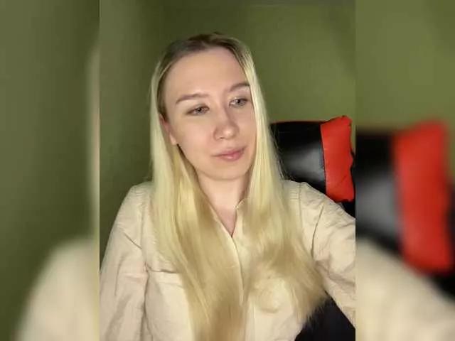 MollyMo from BongaCams