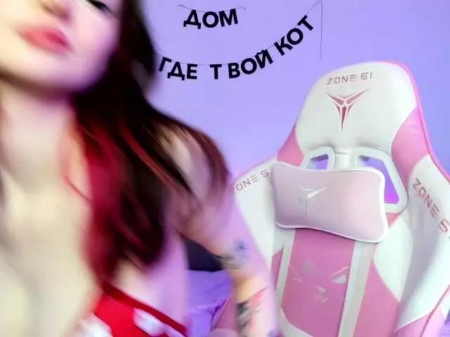 MollyStuart from BongaCams